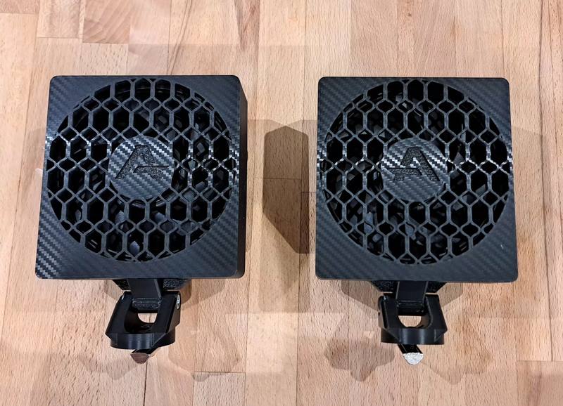 Paire de grilles carbone